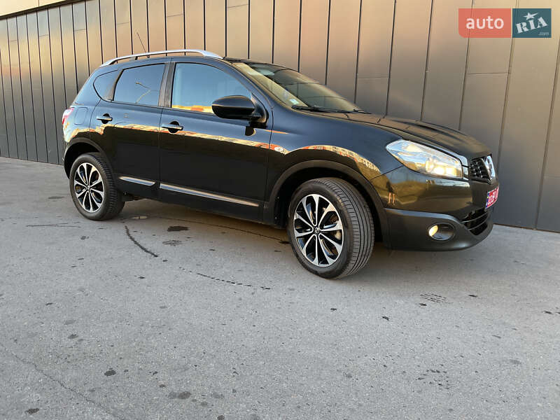Позашляховик / Кросовер Nissan Qashqai 2013 в Рівному