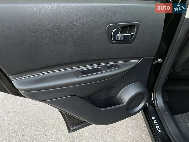 Позашляховик / Кросовер Nissan Qashqai 2013 в Рівному