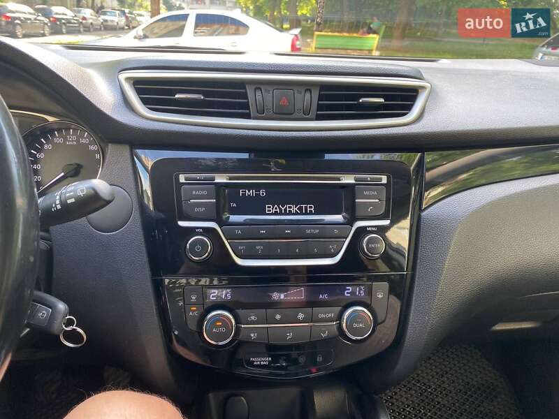 Позашляховик / Кросовер Nissan Qashqai 2016 в Львові