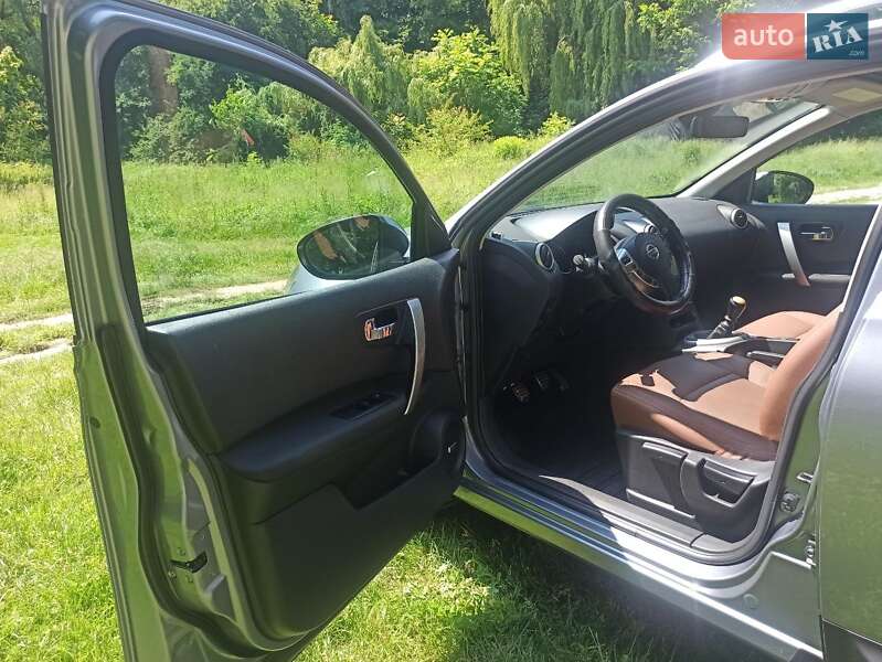 Внедорожник / Кроссовер Nissan Qashqai 2011 в Луцке