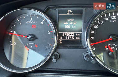 Позашляховик / Кросовер Nissan Qashqai 2013 в 