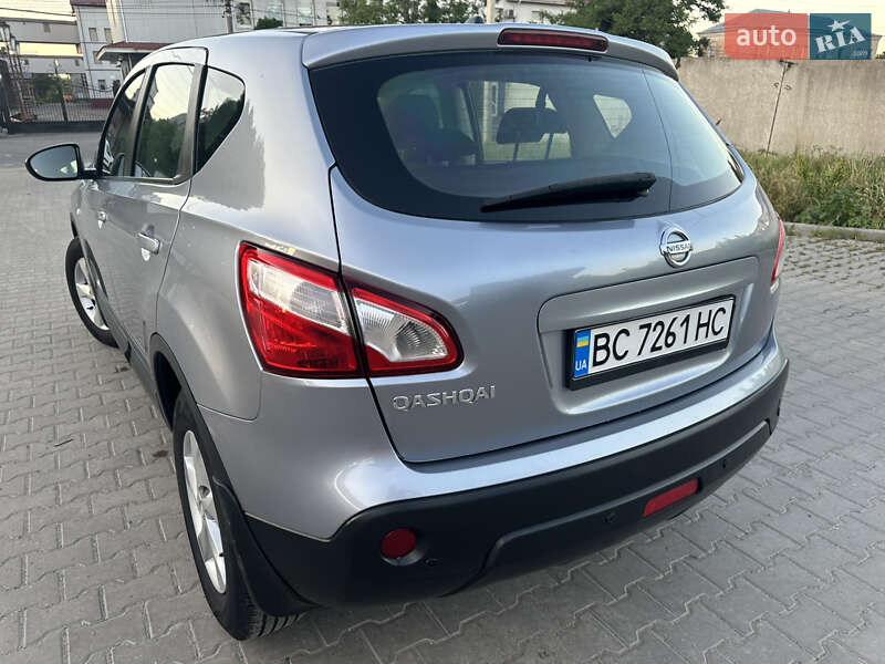 Позашляховик / Кросовер Nissan Qashqai 2012 в Хмельницькому