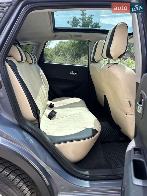 Позашляховик / Кросовер Nissan Qashqai 2010 в Івано-Франківську