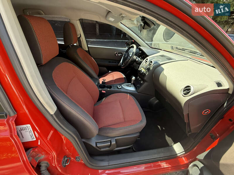 Позашляховик / Кросовер Nissan Qashqai 2008 в Києві