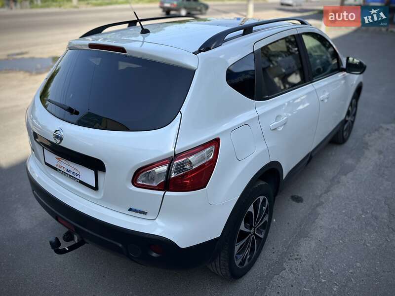 Позашляховик / Кросовер Nissan Qashqai 2013 в Сумах