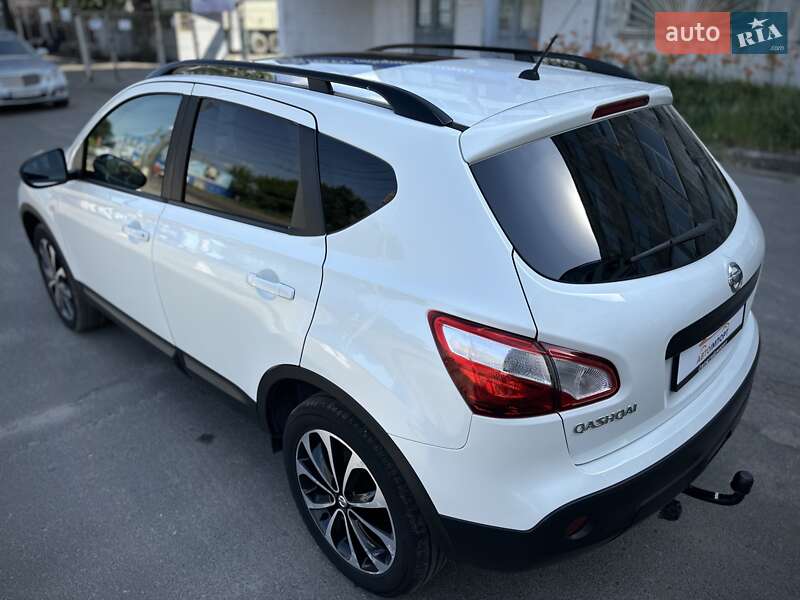 Позашляховик / Кросовер Nissan Qashqai 2013 в Сумах