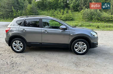 Позашляховик / Кросовер Nissan Qashqai 2013 в 