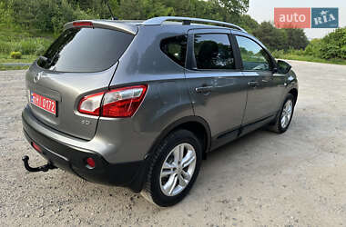 Позашляховик / Кросовер Nissan Qashqai 2013 в 