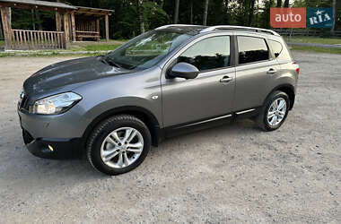 Позашляховик / Кросовер Nissan Qashqai 2013 в 