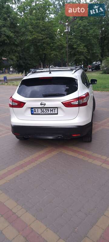 Внедорожник / Кроссовер Nissan Qashqai 2015 в Кагарлыке