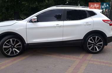 Внедорожник / Кроссовер Nissan Qashqai 2015 в Кагарлыке