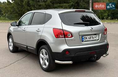 Внедорожник / Кроссовер Nissan Qashqai 2008 в 
