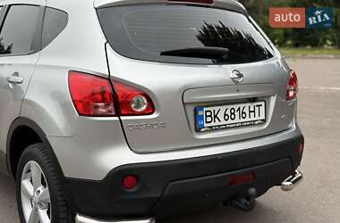 Внедорожник / Кроссовер Nissan Qashqai 2008 в 