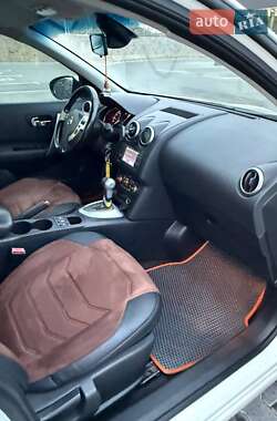 Внедорожник / Кроссовер Nissan Qashqai 2013 в 