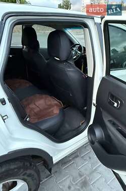 Внедорожник / Кроссовер Nissan Qashqai 2013 в 