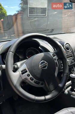 Позашляховик / Кросовер Nissan Qashqai 2010 в 