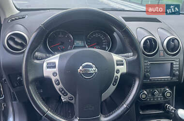 Внедорожник / Кроссовер Nissan Qashqai 2011 в 