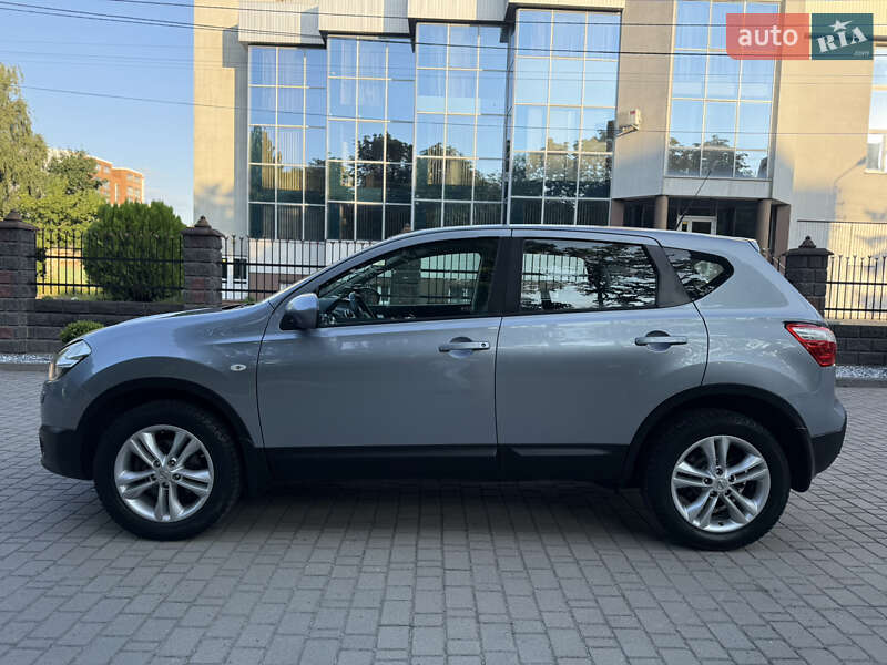 Внедорожник / Кроссовер Nissan Qashqai 2011 в Ровно