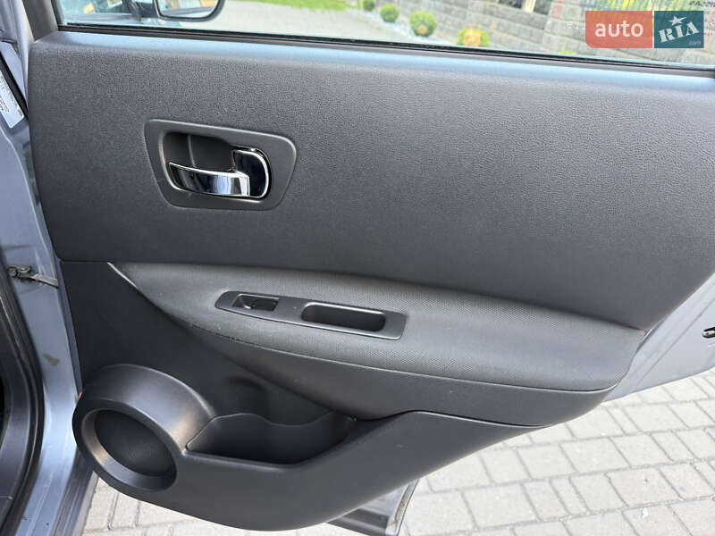 Внедорожник / Кроссовер Nissan Qashqai 2011 в Ровно