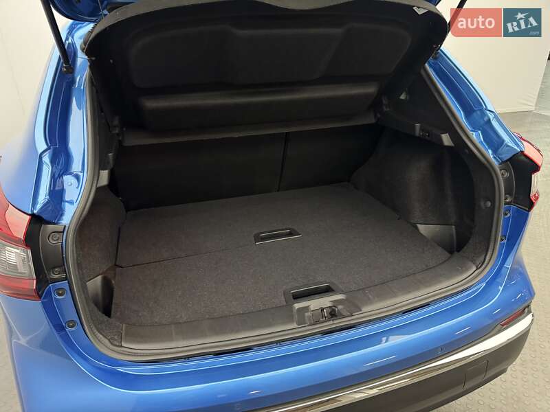 Внедорожник / Кроссовер Nissan Qashqai 2020 в Киеве