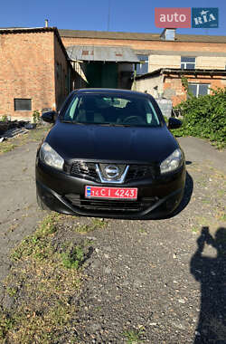 Внедорожник / Кроссовер Nissan Qashqai 2010 в Гайсине