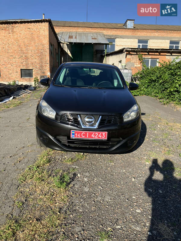 Внедорожник / Кроссовер Nissan Qashqai 2010 в Гайсине