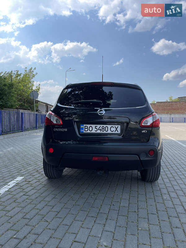 Внедорожник / Кроссовер Nissan Qashqai 2013 в Тернополе