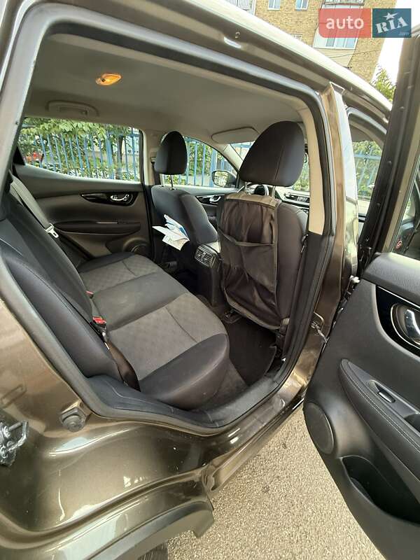 Внедорожник / Кроссовер Nissan Qashqai 2016 в Киеве