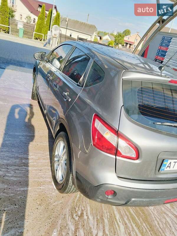 Позашляховик / Кросовер Nissan Qashqai 2013 в Івано-Франківську
