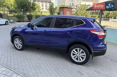 Внедорожник / Кроссовер Nissan Qashqai 2017 в 