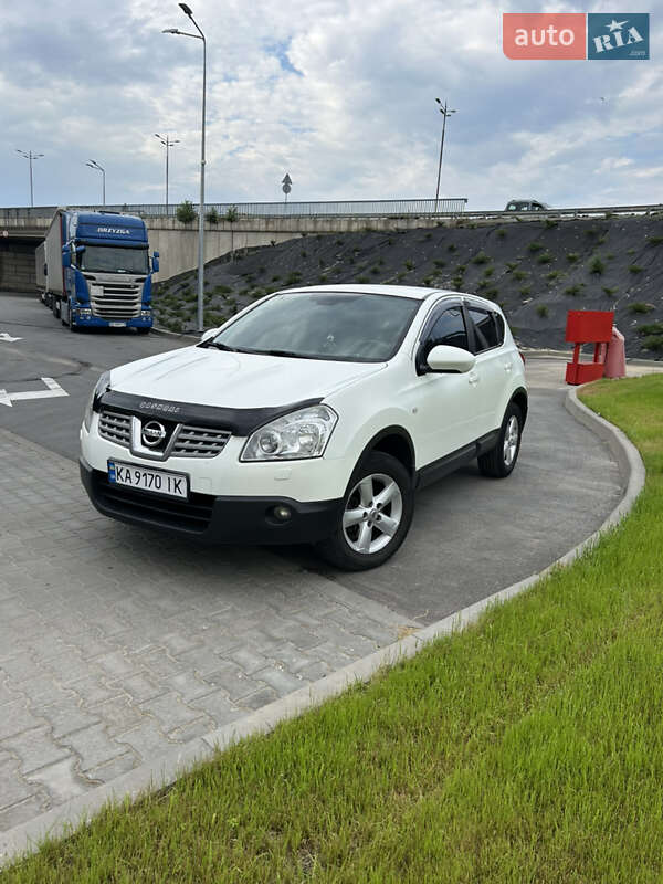 Внедорожник / Кроссовер Nissan Qashqai 2010 в Киеве