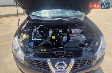 Позашляховик / Кросовер Nissan Qashqai 2011 в 