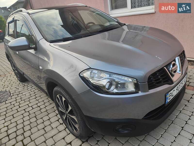 Позашляховик / Кросовер Nissan Qashqai 2011 в Львові