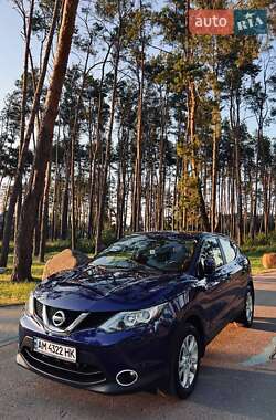 Внедорожник / Кроссовер Nissan Qashqai 2015 в Житомире