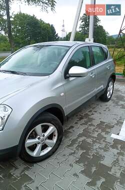 Внедорожник / Кроссовер Nissan Qashqai 2009 в 