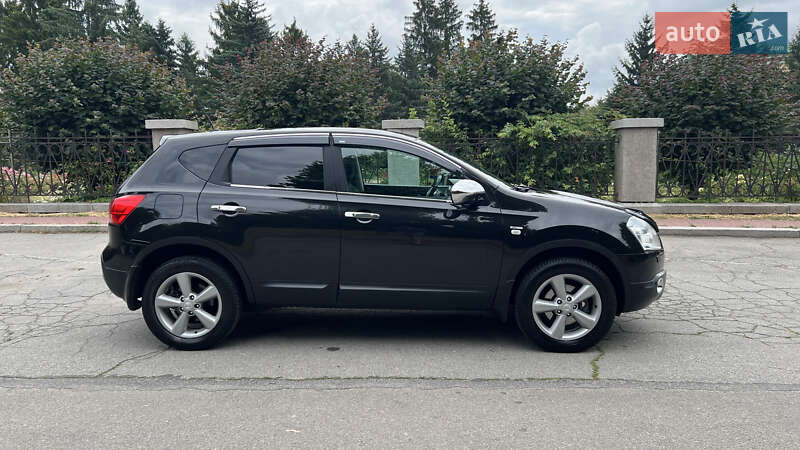 Внедорожник / Кроссовер Nissan Qashqai 2010 в Умани