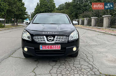 Внедорожник / Кроссовер Nissan Qashqai 2010 в 