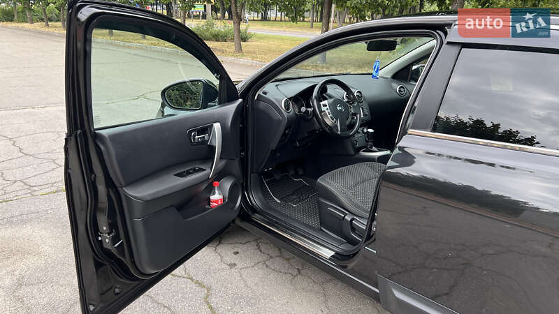 Внедорожник / Кроссовер Nissan Qashqai 2010 в Умани
