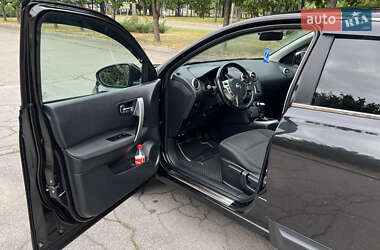 Внедорожник / Кроссовер Nissan Qashqai 2010 в 