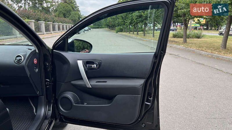 Внедорожник / Кроссовер Nissan Qashqai 2010 в Умани