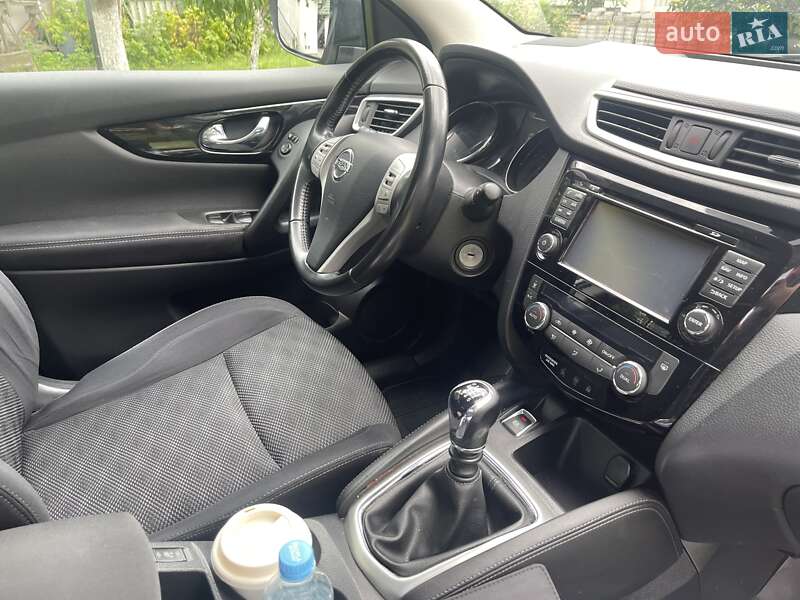 Внедорожник / Кроссовер Nissan Qashqai 2016 в Ковеле