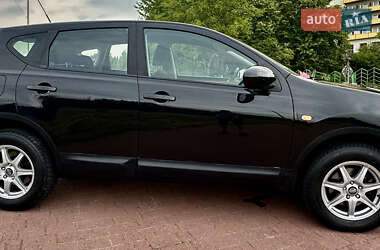 Внедорожник / Кроссовер Nissan Qashqai 2009 в 