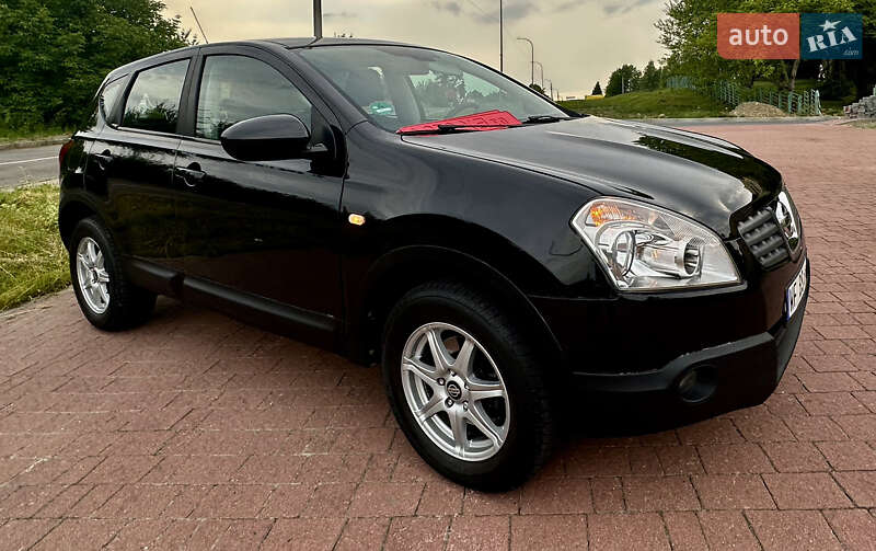 Позашляховик / Кросовер Nissan Qashqai 2009 в Трускавці