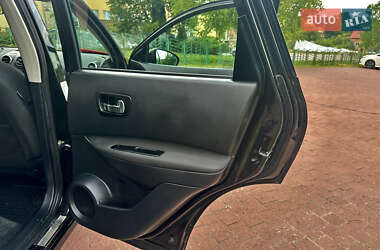 Внедорожник / Кроссовер Nissan Qashqai 2009 в 