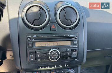 Внедорожник / Кроссовер Nissan Qashqai 2008 в 