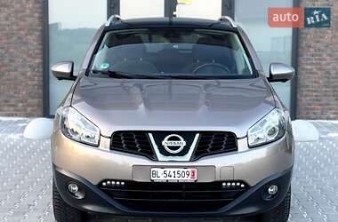 Внедорожник / Кроссовер Nissan Qashqai 2012 в 