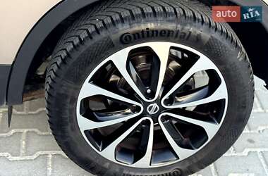 Внедорожник / Кроссовер Nissan Qashqai 2012 в 