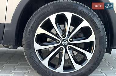 Внедорожник / Кроссовер Nissan Qashqai 2012 в 