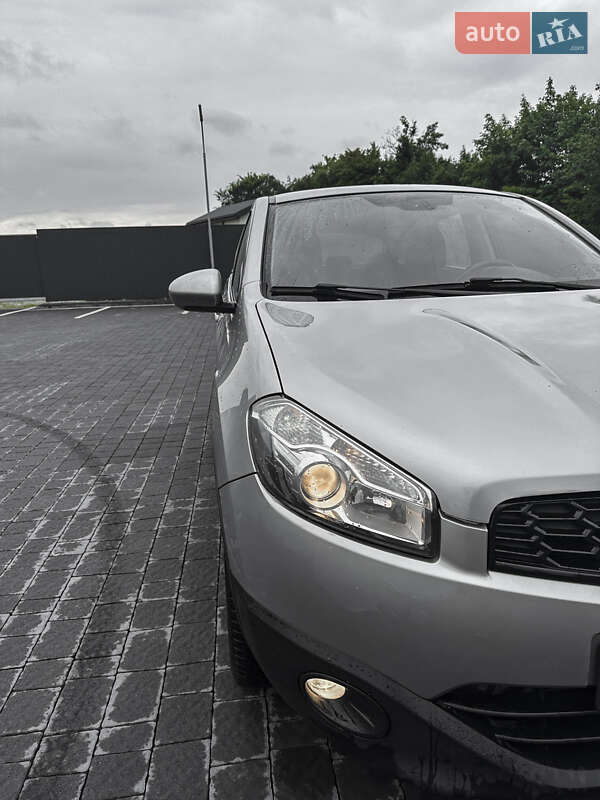 Внедорожник / Кроссовер Nissan Qashqai 2013 в Самборе