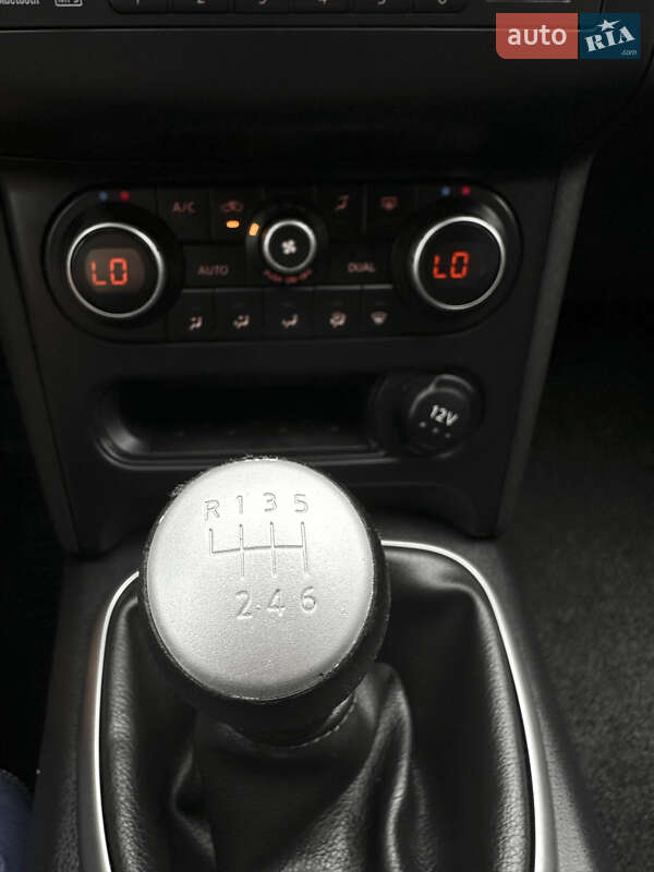 Внедорожник / Кроссовер Nissan Qashqai 2013 в Самборе